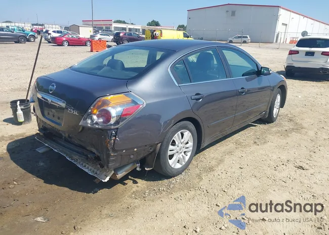 1N4AL2AP2BN472599: 43108639