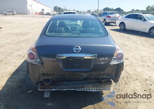 1N4AL2AP2BN472599: 43108639