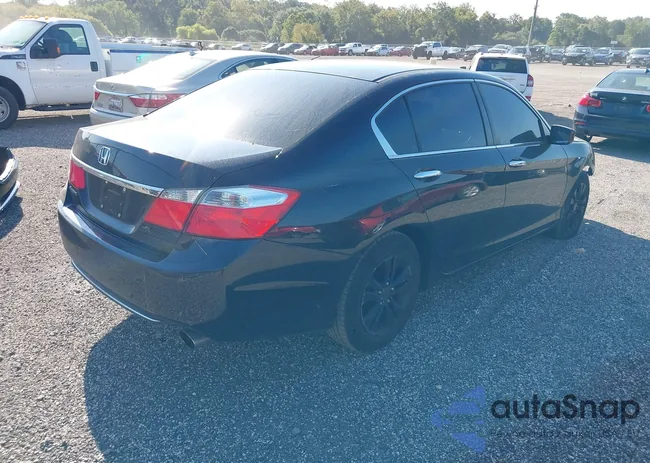 1HGCR2F3XEA158803: 43108668