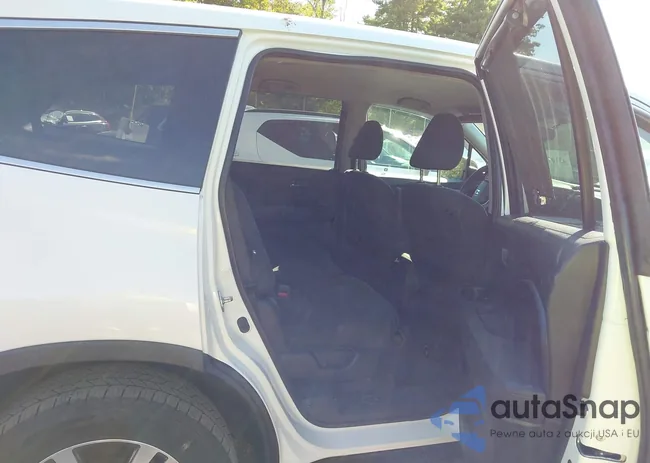 5FNYF6H39HB061086: 43107904