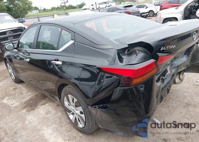 1N4BL4BVXRN337930: 43107944