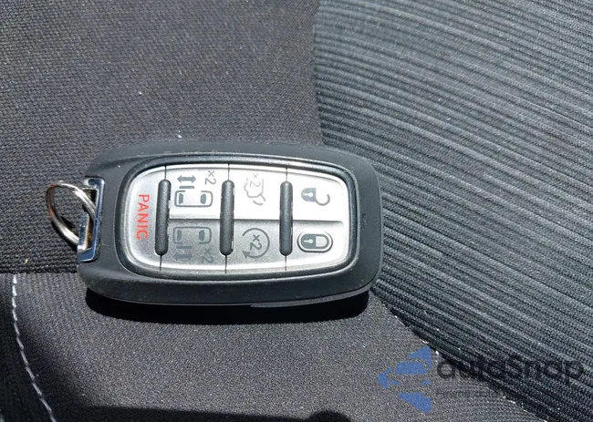 2C4RC1CG7PR613570: 43109144