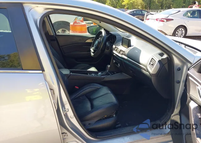 3MZBN1V34JM193283: 43109231