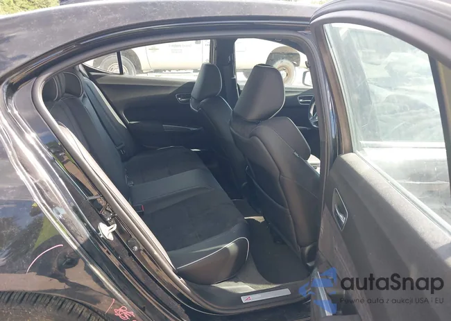 19UUB3F64JA004994: 43109352