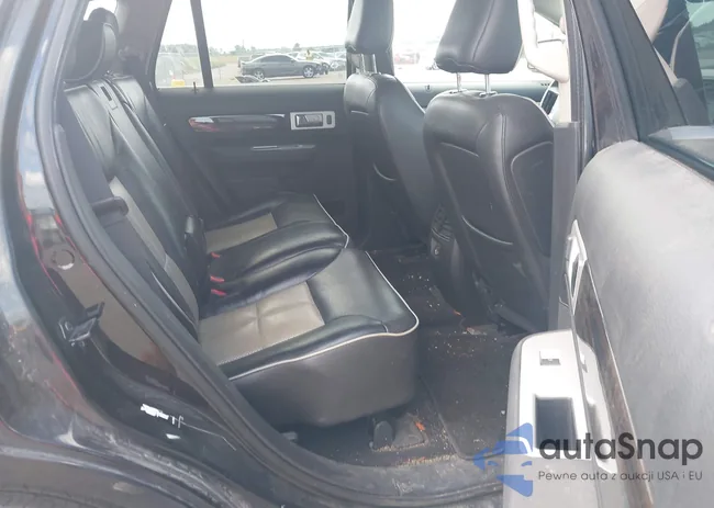 2LMDU88C88BJ24210: 43109411