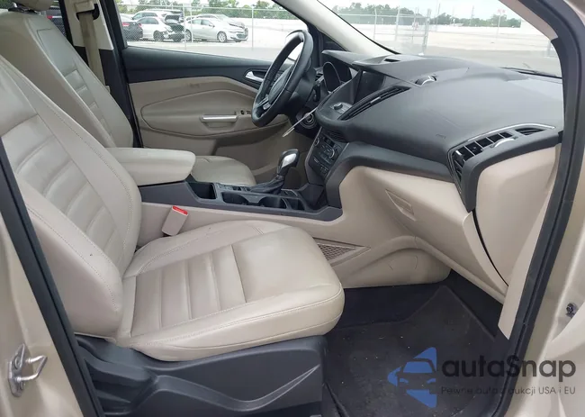 1FMCU9HD5JUD00877: 43109494