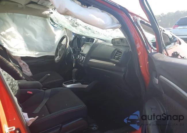 3HGGK5H68JM706843: 43109561