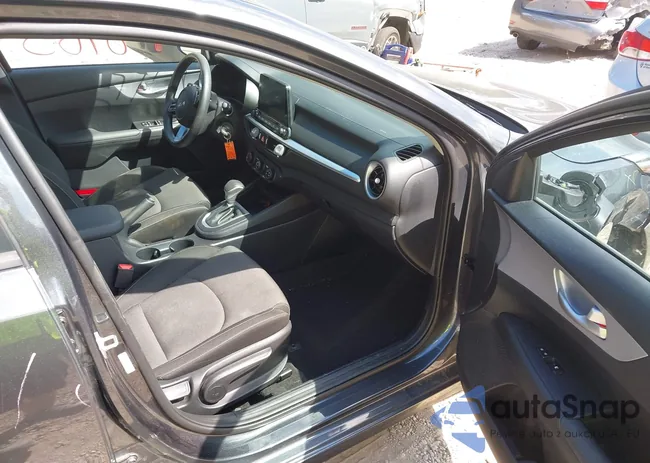 3KPF24AD0RE825618: 43108765