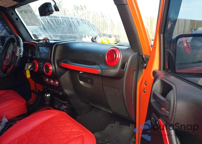 1C4HJWEG6FL584288: 43108790