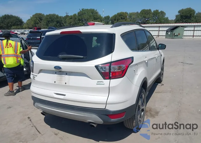 1FMCU0HD7JUD04327: 43108840