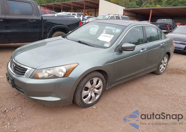 1HGCP26828A142987: 43108930