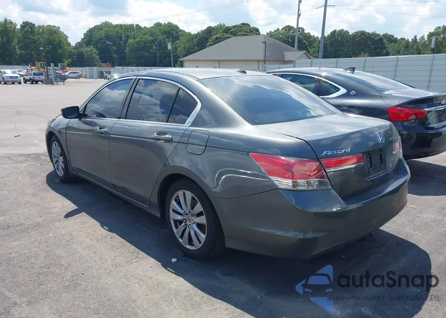 1HGCP2F8XBA012804: 43109041