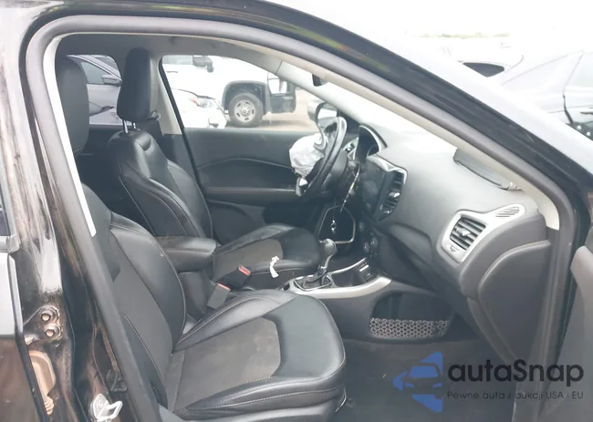 3C4NJCBB0KT736655: 43109047