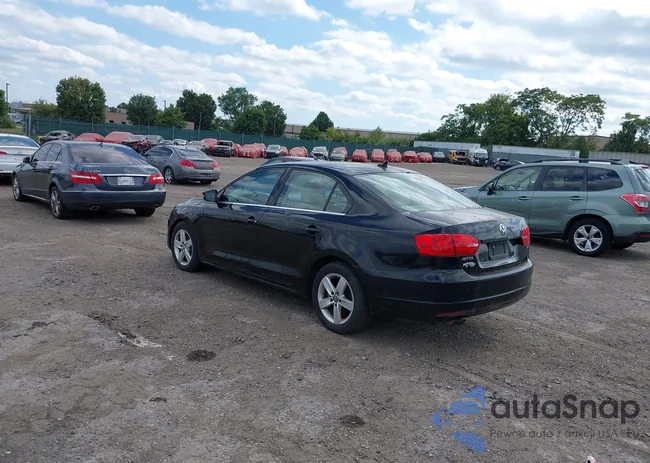 3VWLL7AJ8DM203206: 43109079