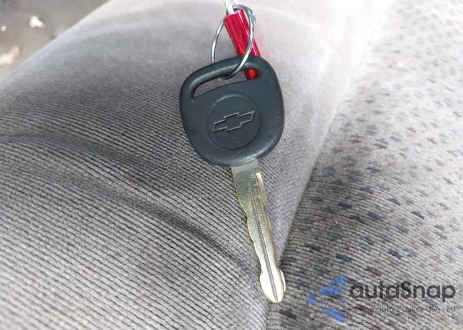 1GCEK19T1YE331042: 43109092