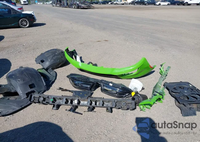 2C3CDXCT9HH557341: 43109764