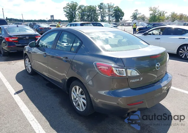 JM1BL1V76C1574810: 43109801