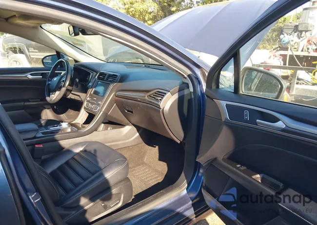 3FA6P0MUXKR117824: 43109895