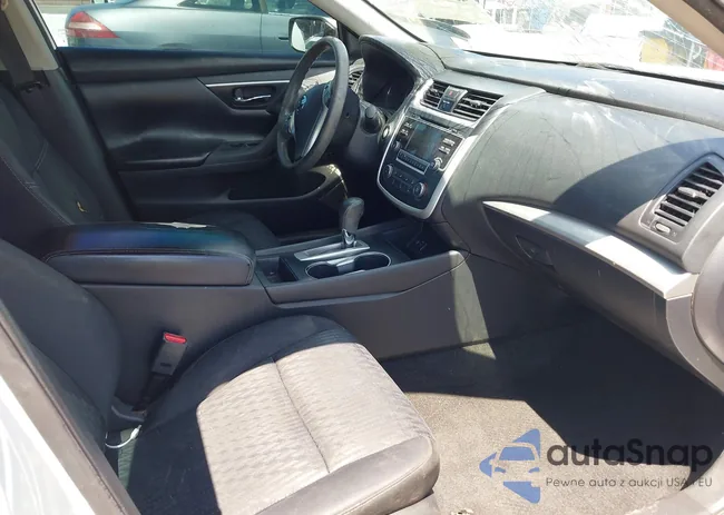 1N4AL3AP1GC177633: 43111347