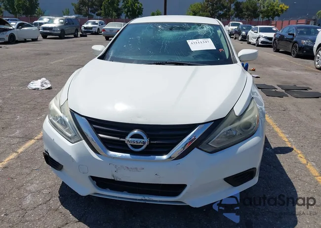 1N4AL3AP1GC177633: 43111347