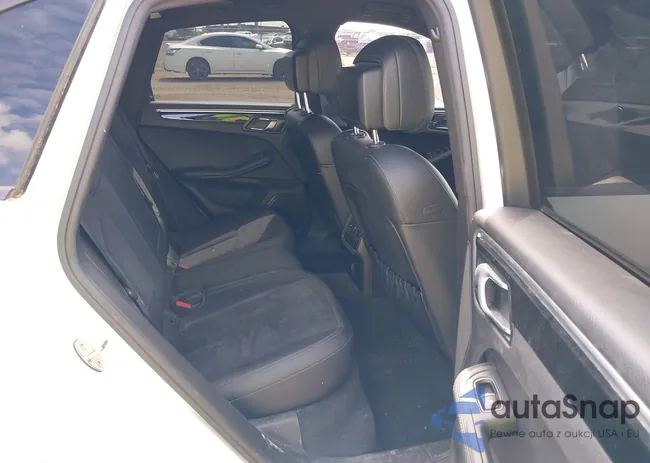 WP1AA2A50JLB10424: 43111349