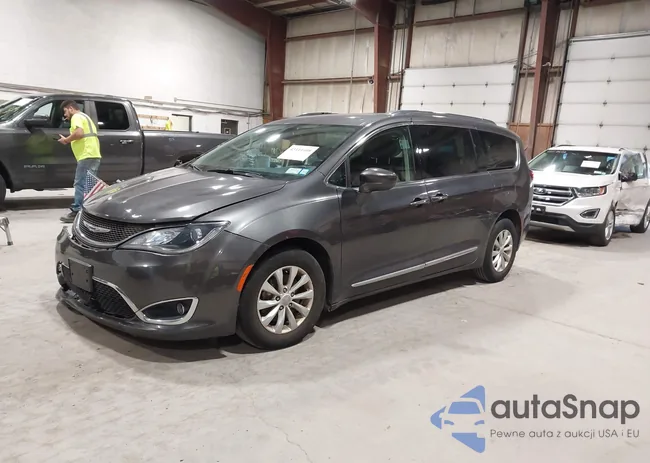 2C4RC1BGXKR715410: 43111408