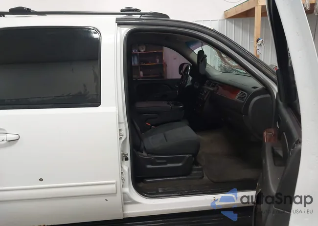 3GNVKFE00AG220397: 43110763