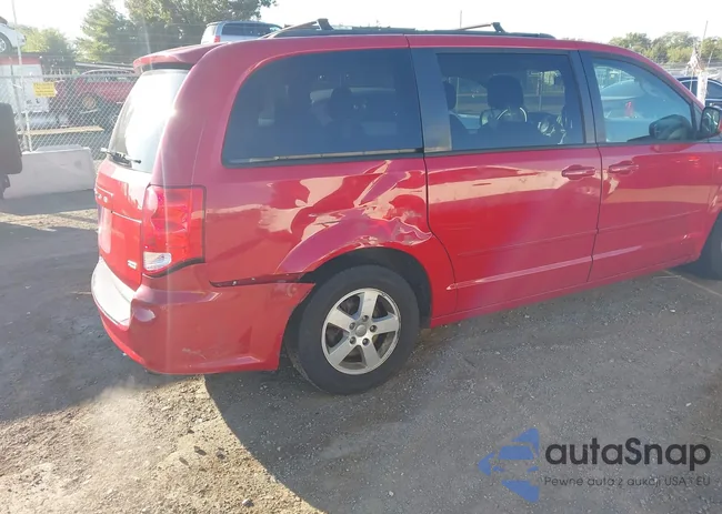 2C4RDGCG4DR610878: 43111025