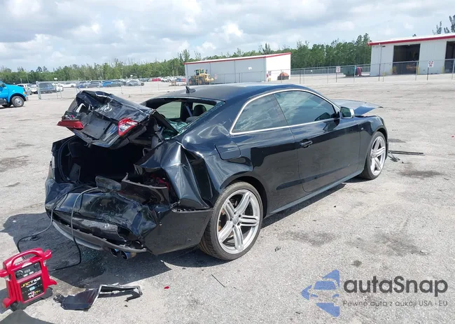 WAUCVAFR8CA003136: 43111032