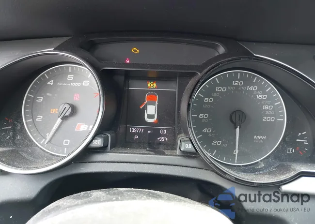 WAUCVAFR8CA003136: 43111032