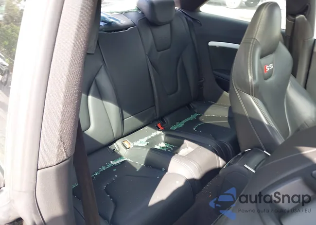 WAUCVAFR8CA003136: 43111032