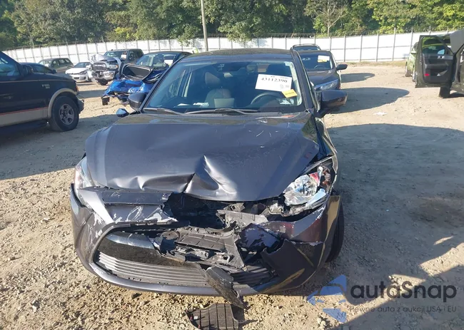 3MYDLBYV8JY331986: 43112390