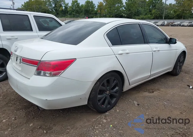 1HGCP2E37BA085229: 43112392