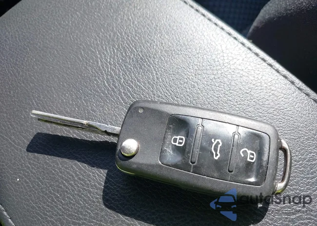 3VWLL7AJ9EM286324: 43111981