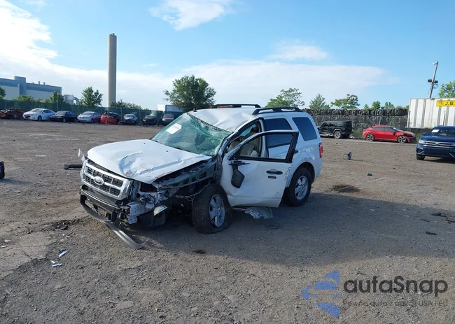 1FMCU9DG8CKC27311: 43113103