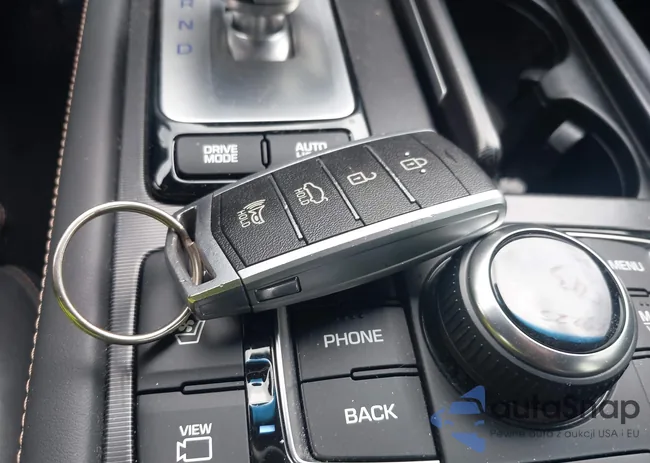 KMHGN4JB6JU241543: 43113136