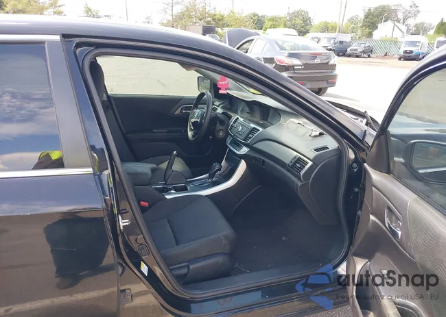 1HGCR2F39FA098661: 43113293