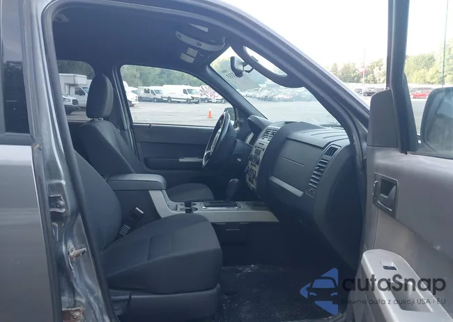 1FMCU9DG4CKB16593: 43113333