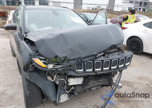 3C4NJDCB0JT360624: 43113388