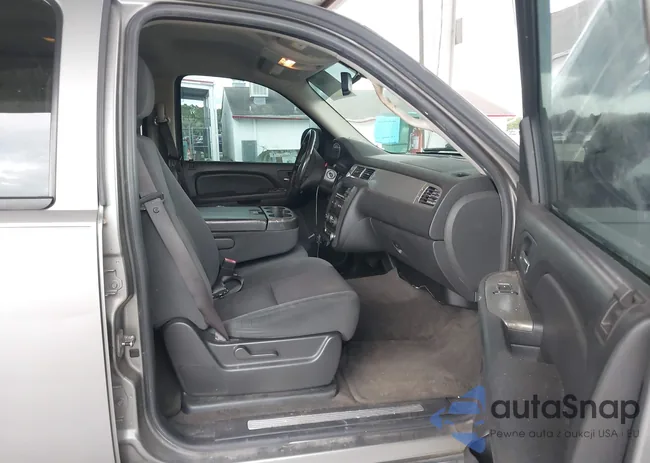 1GNFC16099R197474: 43113658