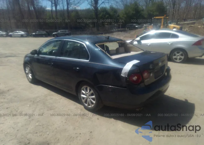 3VWRZ7AJ7AM008024: 43112709