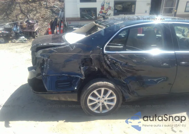 3VWRZ7AJ7AM008024: 43112709