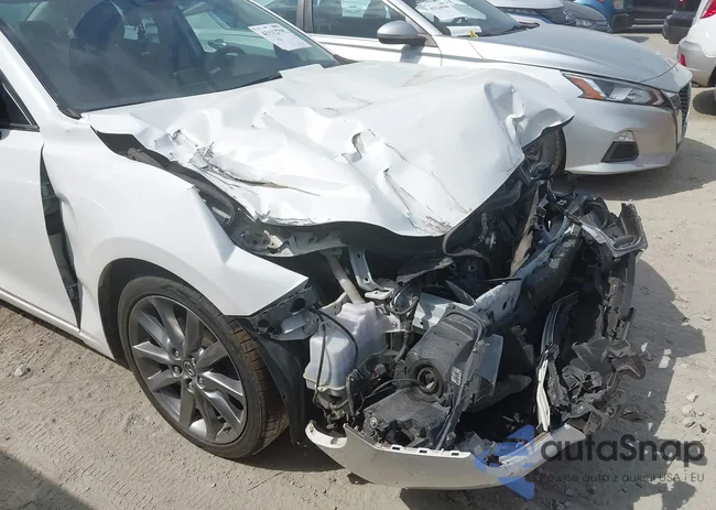 3MZBN1V37JM254089: 43112795