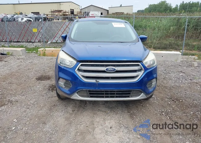 1FMCU0GDXHUD92964: 43112845