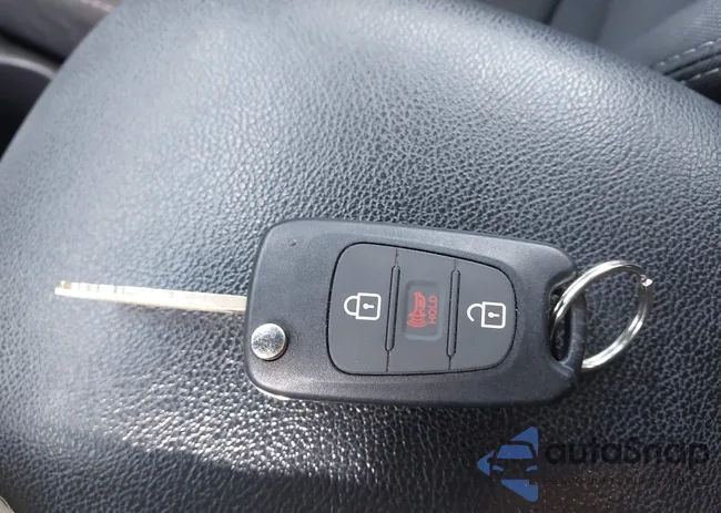 KNDJT2A68C7380257: 43112985