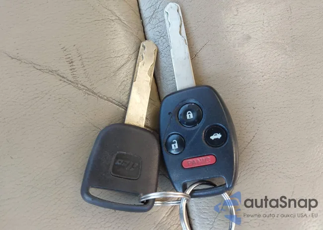 1HGCP36839A020257: 43114494