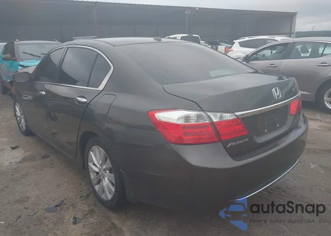 1HGCR2F84FA038329: 43114646