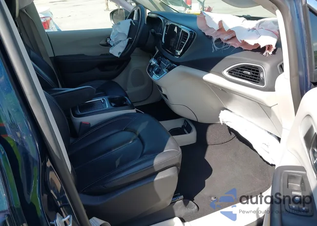 2C4RC1BG8PR571752: 43113776