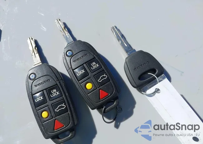 YV4CM982681475425: 43114046