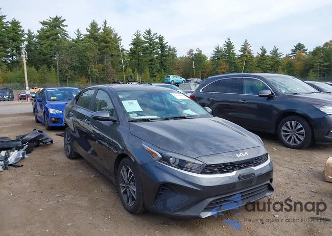 3KPF24AD0RE790319: 43114084